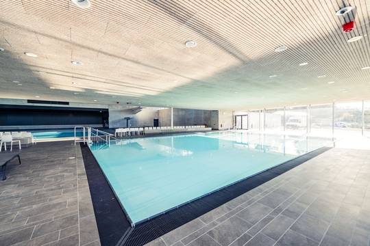 Kombiniertes Lehrschwimmbecken Hallenbad
